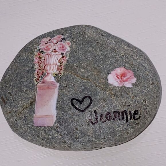 Floral Cross Decor on Stone Hand Crafted - Picture 4 of 5